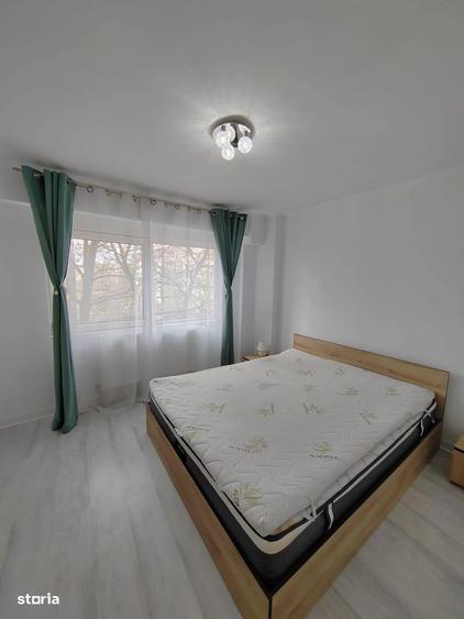 Inchiriez apartament cu trei camere complet renovat langa Iulius Mall - 11
