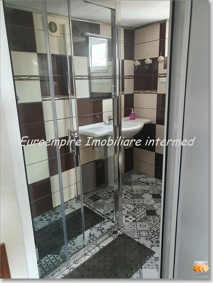 Pensiune 14 camere de vanzare zona Eforie Nord - 11