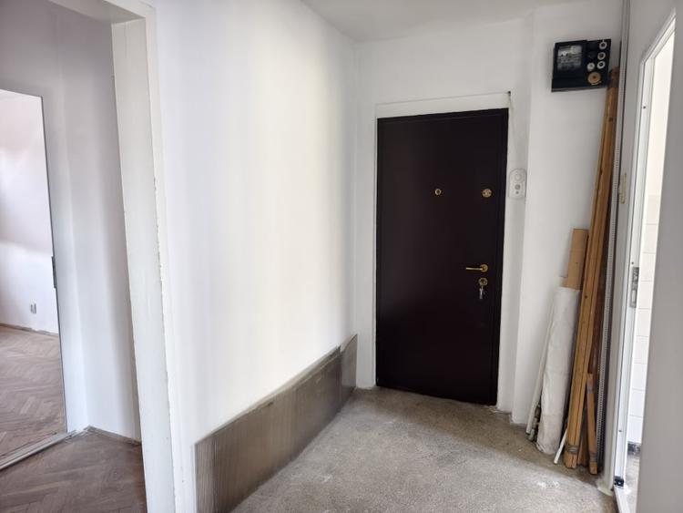 Apartament 3 camere decomandat - 8