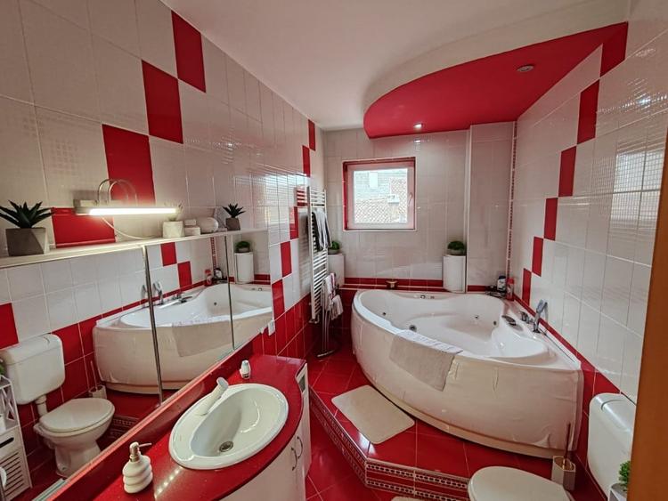 Casa 7 camere, 4 grupuri sanitare, curte si gradina - 15