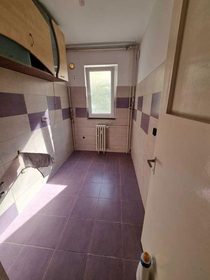 Apartament 2 camere nemobilat- de inchiriat zona Malu Rosu - 6