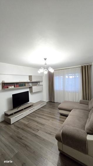 Apartament cu 3 camere decomandat în Găvana