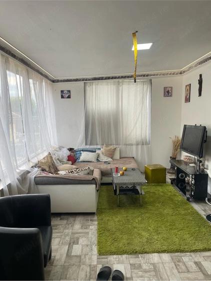 Casă cu Teren 2650 Mp în Pustiniș