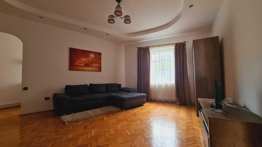 Apartament cu 2 camere decomandat în Drumul Carului