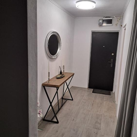 Apartament cu 2 camere semidecomandat în Frumușeni
