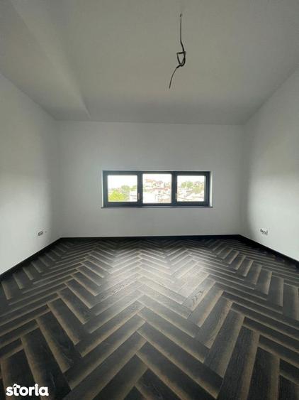 Apartament cu 8 camere în Mitropolie