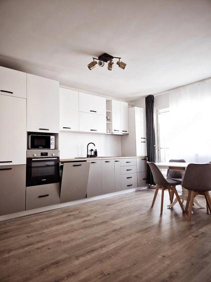Apartament cu 3 camere semidecomandat în Baciu