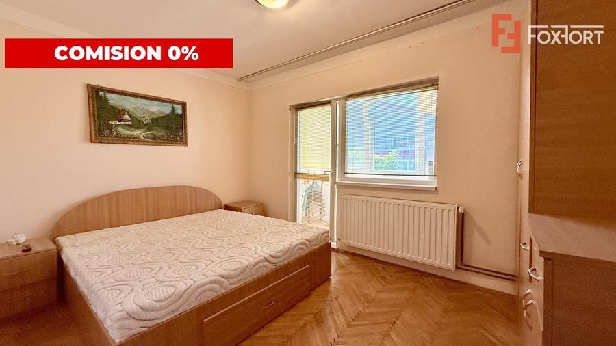 Apartament cu 3 camere decomandat, mobilat în Aradului