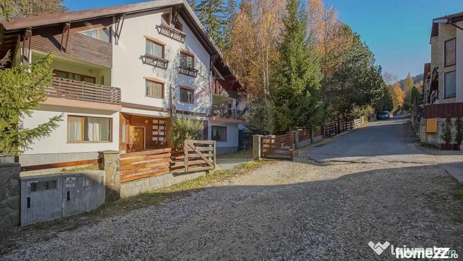 Casă cu 7 camere cu Teren 596 Mp în Poiana Brașov
