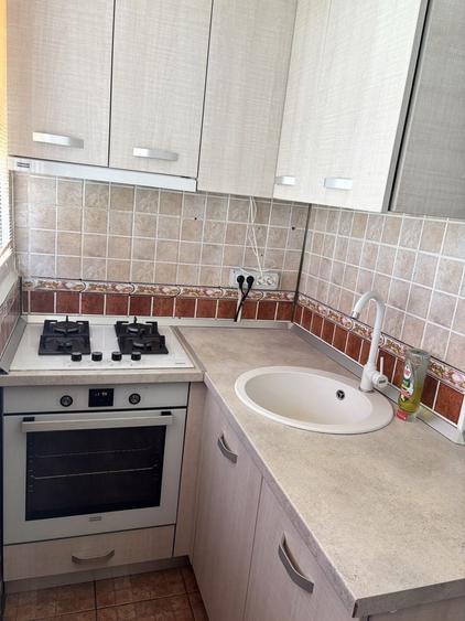 Apartament cu 3 camere decomandat în Băneasa