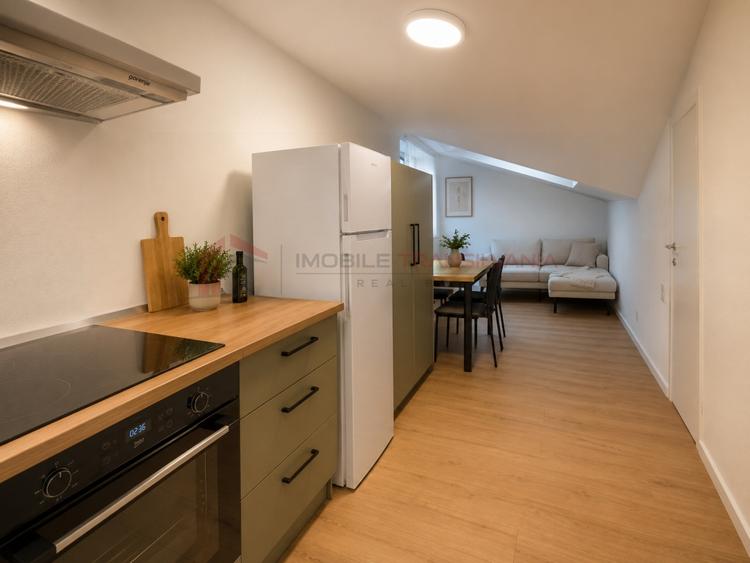 Apartament cu 3 camere semidecomandat, mobilat în Zorilor