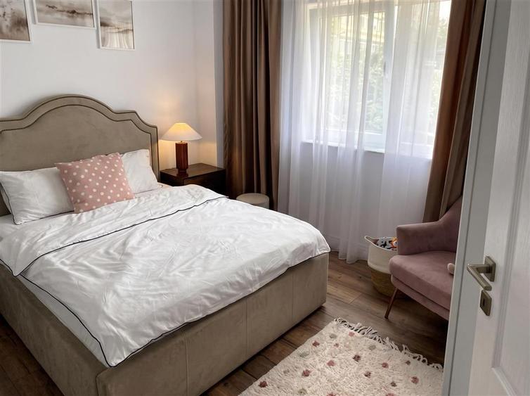 Apartament cu 3 camere decomandat, mobilat în Burdujeni