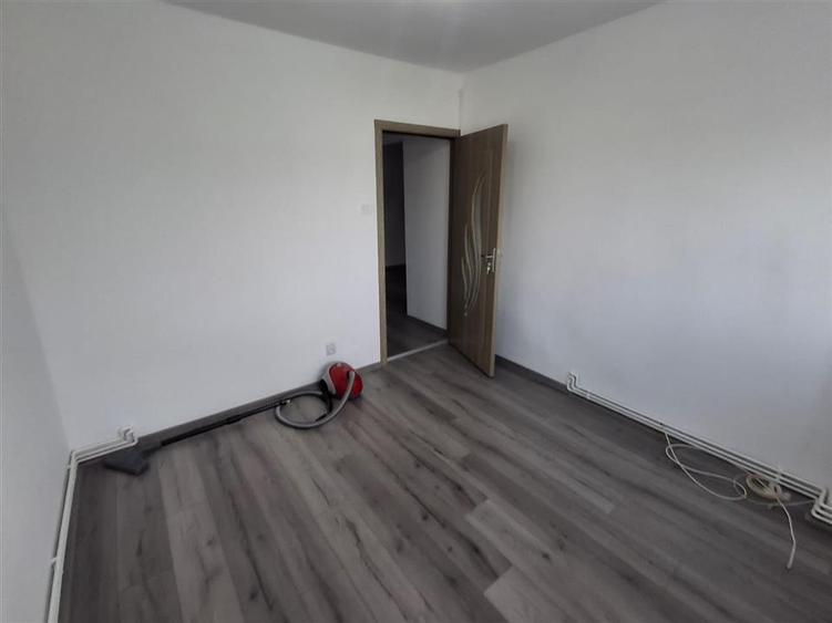 Apartament 2 camere decomandat zona Siretului - 9