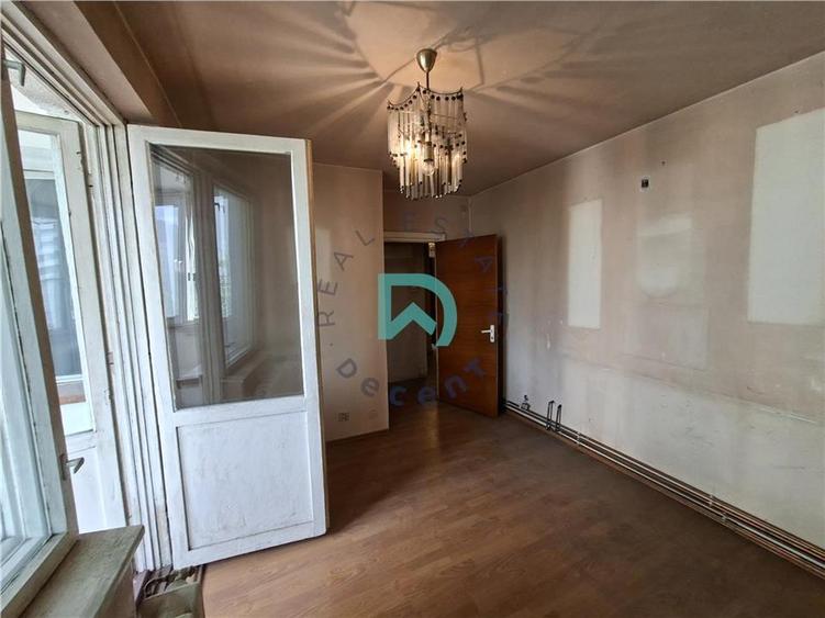Apartament cu 3 camere decomandat în Centrul Civic