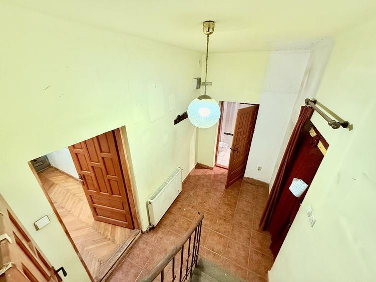 Vila 180 mp desfasurati cartier de case Belvedere Regie - 23