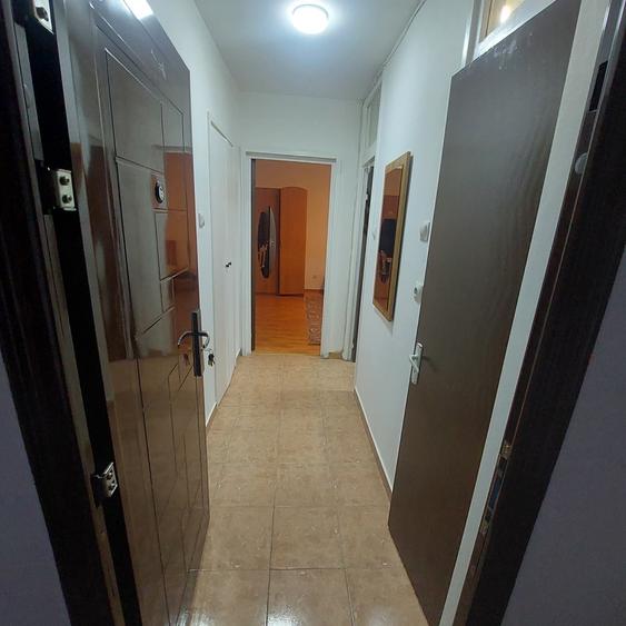 Dristor, garsoniera, bloc mixt, 1 minut metrou, mobilata - 5