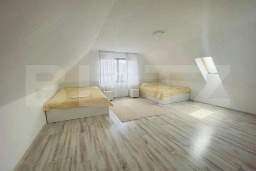 De vanzare 2 case superbe Livezile! - 4