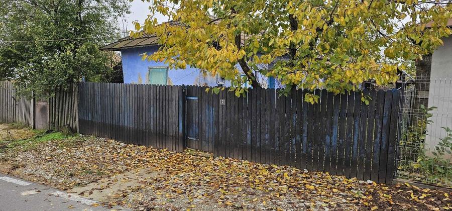 Vand casa batraneasca renovabila in Giurgiu,com Stanesti,sat Stanesti, curte 582 mp. - 2
