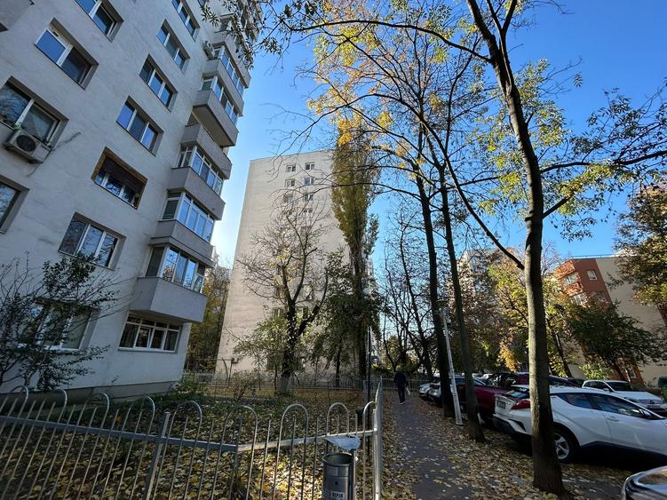 Titan 2 Camere 59 Mp Bloc 1978 Reabilitat Instalatii Schimbate 1 Min Metrou - 21