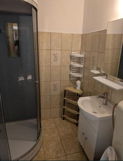 Inchiriez apartament 2 camere , Calarasi, B l Cuza Voda, Bl N6, et 2, sc A, sud, - 1