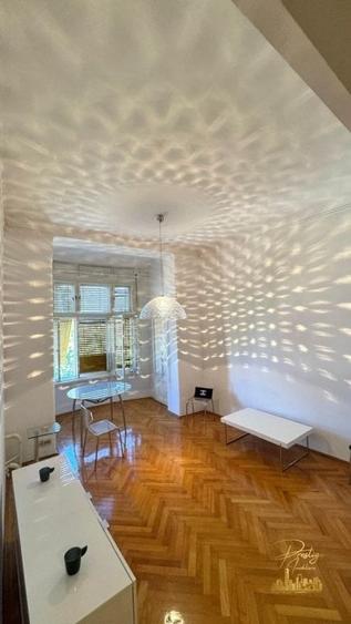 Apartament cu 2 camere de vanzare in cladire istorica - Ultracentral - 12