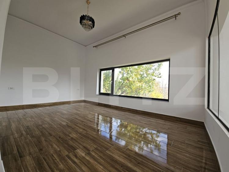 Vila superba, 4 camere, in zona Hlincea - 8