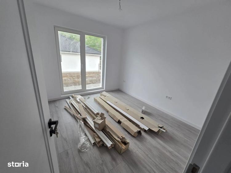 Casă cu 4 camere în Unirii