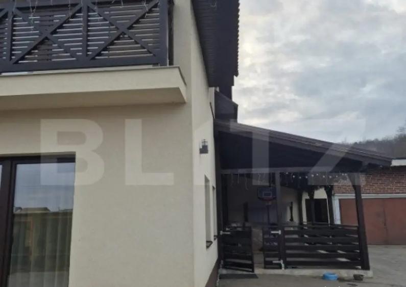Exclusivitate! Casa de vanzare, cu 6 camere, 155 mp, zona Un - 3