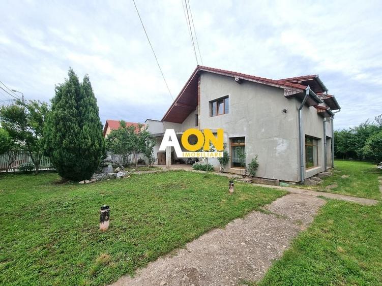 De vanzare casa 6 camere, S+P+M, 900mp teren, Cetate - 1