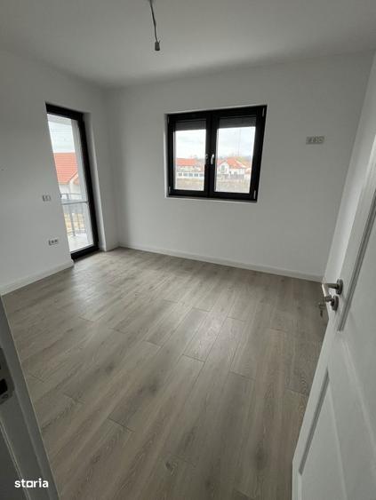 Vand duplex la cheie - suprafata utila este de 110 m2 , 3 dormitoare - 5