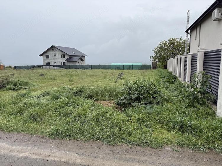 Vand teren pentru casa in zona linistita - 1