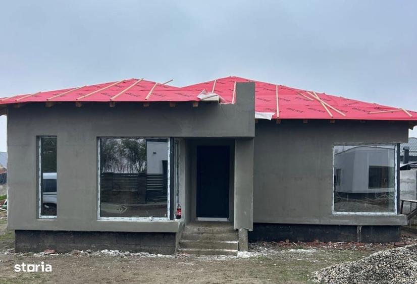 Casa de vanzare - Comuna Berceni/375 mp - 1
