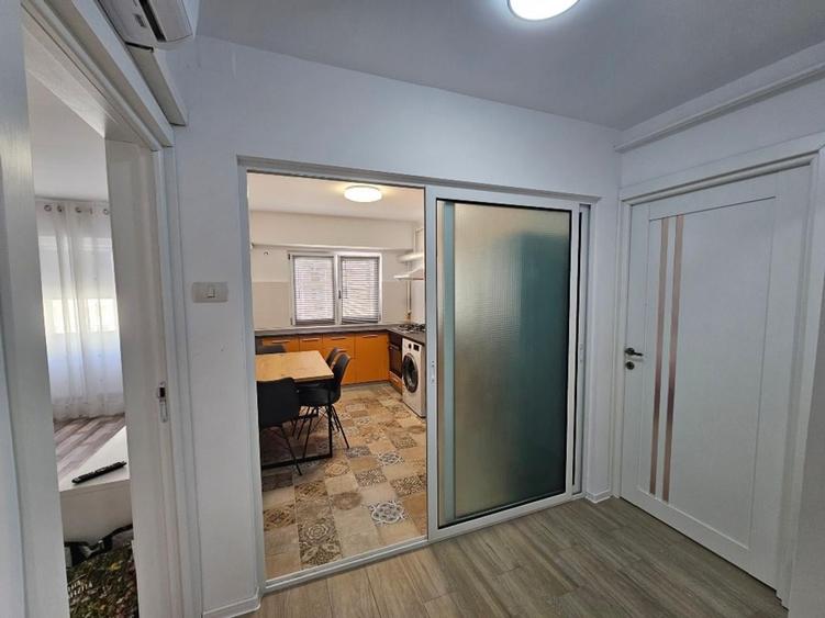 Apartament 2 camere decomandate zona Tomis Nord - 9