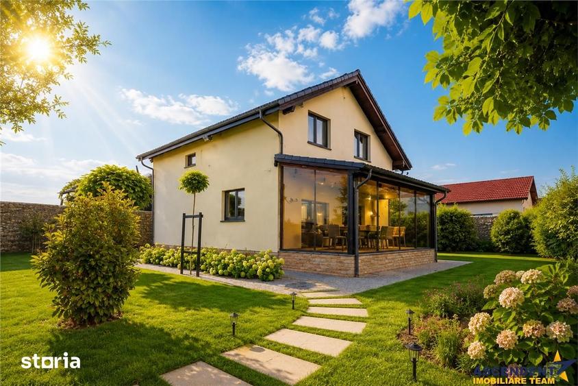 Casă cu 4 camere cu Teren 1000 Mp în Central