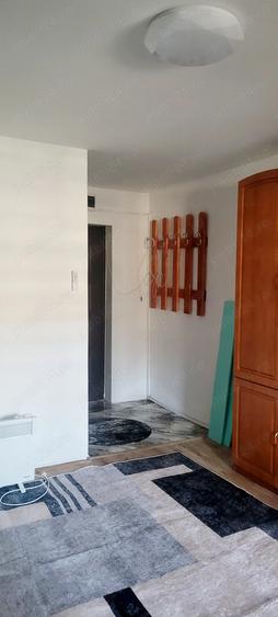 Vand sau dau in chirie garsoniera - 3