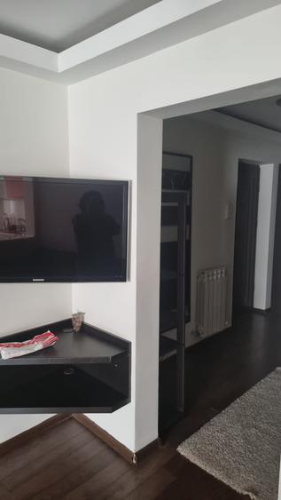 Apartament 3 camere de vânzare - zonă centrală, mobilat și utilat. - 5