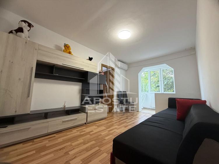 Apartament cu 2 camere semidecomandat în Cetății