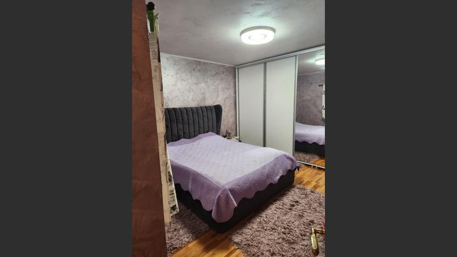 Comision 0 Casa de vanzare 4 camere pe Str. Miron Costin - 2