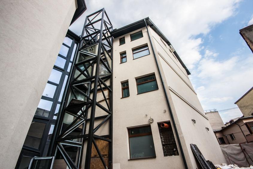 CLADIRE MULTIFUNCTIONALA - ZONA CENTRALA - METROU - COMISION 0% - 2