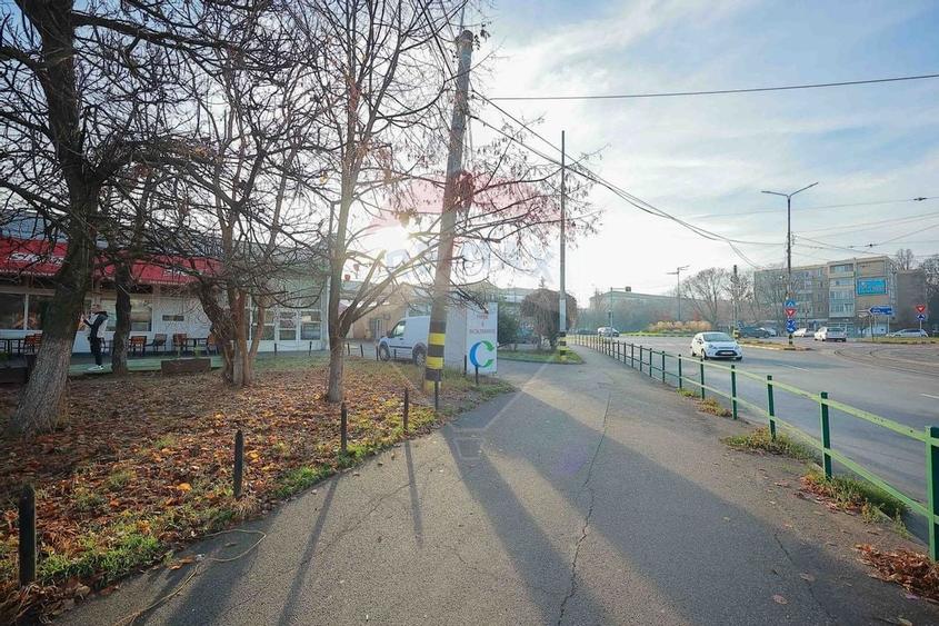 De vanzare spatiu comercial 61,80mp, in zona Bdul Dacia - 11