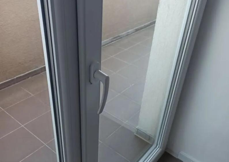 3cam.dec-2bai,2balcoane,mutare imediata,8min metrou Leonida - 16