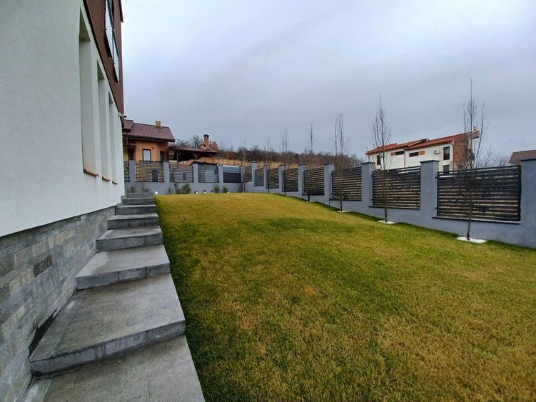 Casa individuala de exceptie  D+P+E,  mobilata si utilata - 24