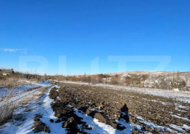 Teren intravilan, 3510mp, la 3 km de Falticeni - 1