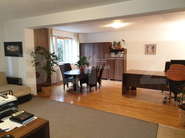 Apartament 3 camere, 120 mp utili, in imobil tip vila, parter, Andrei Muresanu!