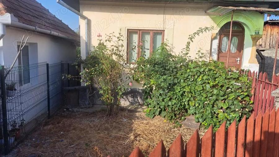 Casa de vanzare Loc. Seaca Rm. Valcea - 8