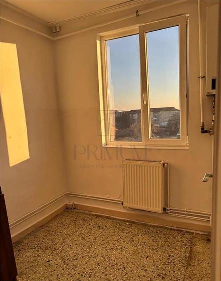 Dambovita - 2 Camere - Etaj intermediar cu LIFT - Decomandat - Centrala termica - 3