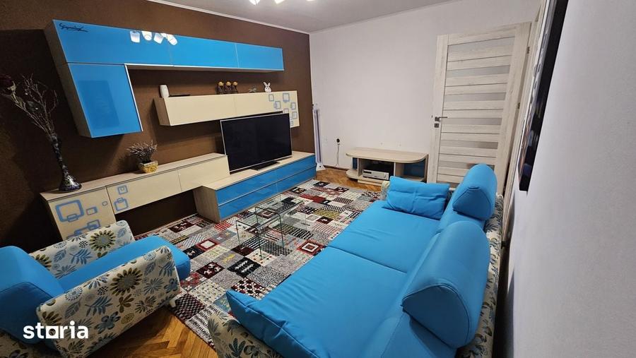 Apartament 3 camere de vanzare - zona Rovere Tomis Nord - 1