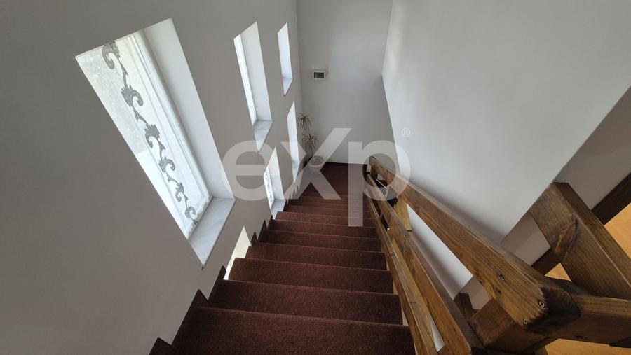 Casa mobilata, cu garaj si foisor – Zona linistita in Nordul Pitestiului - 10