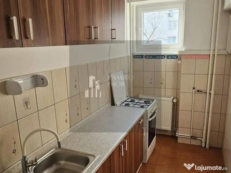 Garsoniera renovata 35 mp/ Metrou 1 decembrie la 3 minute - 6