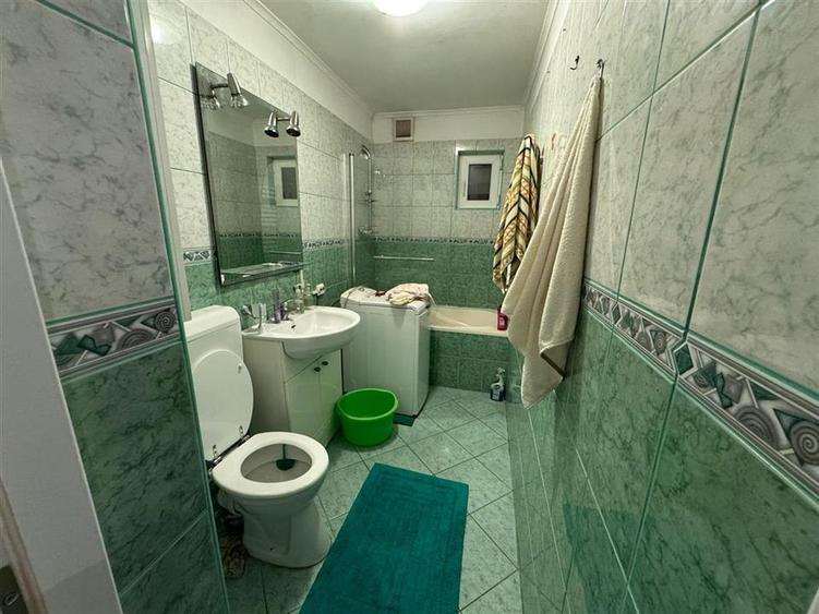 Apartament 4 camere, etaj 4, zona centrala - Tribunal - Hotel Vrancea - 11